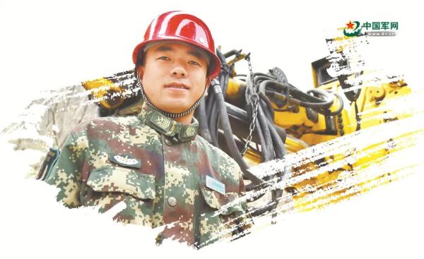 4名火箭军一级军士长告别军营前,这些细节太动人! 4名火箭军一级军士长告别军营前,这些细节太动人!