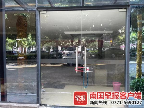 南宁一家具店疑跑路,数十市民被骗上百万元 南宁一家具店疑跑路,数十市民被骗上百万元