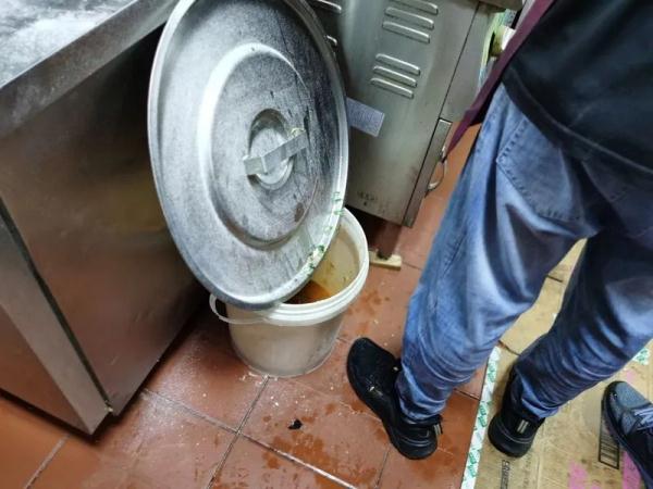 上海餐饮复工后，都是积压库存，东西不能吃？后厨不能看？调查发现…