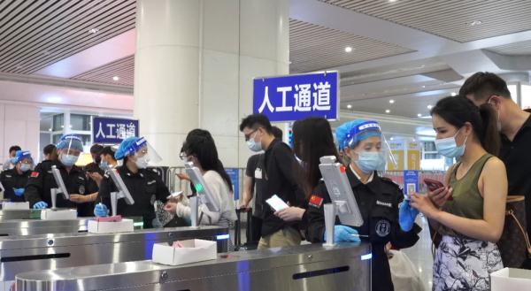 铁路杭州站端午假期加强运力保障