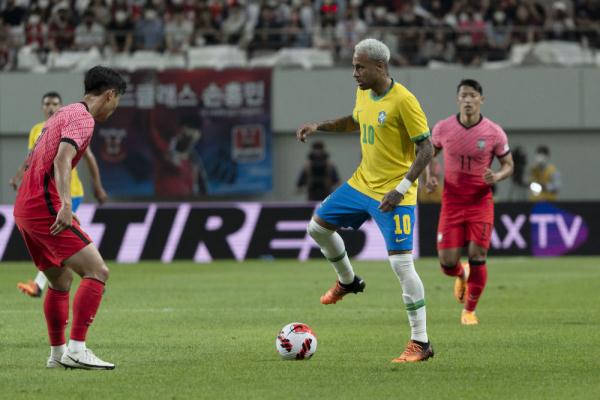 足球｜友谊赛：巴西队胜韩国队