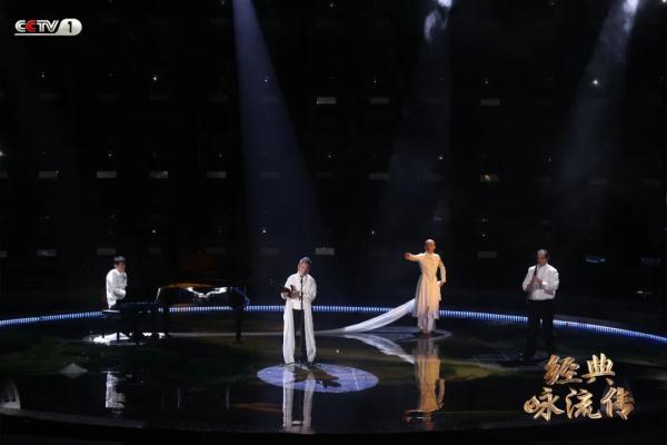 《经典咏流传》第九期,看年轻人“以诗为马”放飞青春的想象力和创造力 《经典咏流传》第九期,看年轻人“以诗为马”放飞青春的想象力和创造力