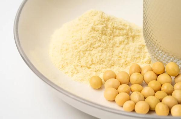 牛奶vs豆浆,哪个营养更好?不同人群对号入座~ 牛奶vs豆浆,哪个营养更好?不同人群对号入座~