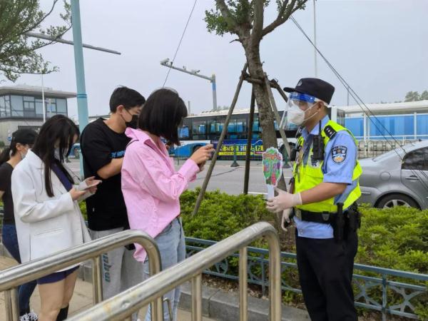 上海海昌海洋公园今起免费开放8天！多座公园游客量过万