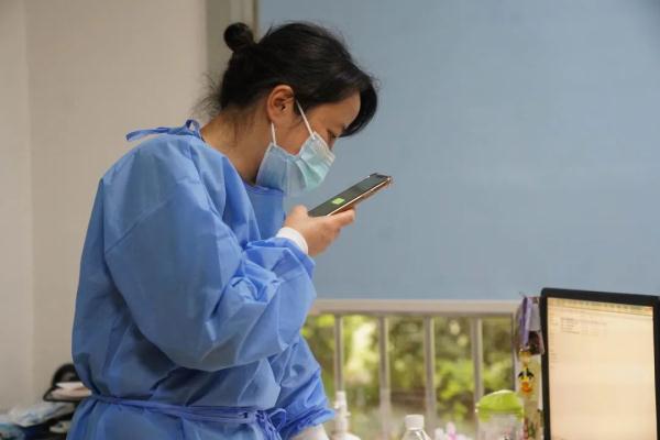 漫长春天里,上海一个社区8000多人的悲与喜… 漫长春天里,上海一个社区8000多人的悲与喜…