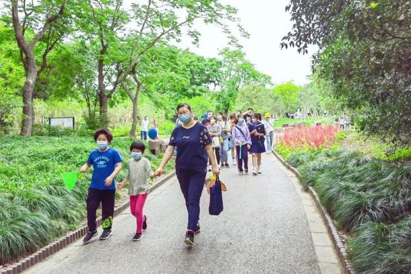 上海海昌海洋公园今起免费开放8天！多座公园游客量过万