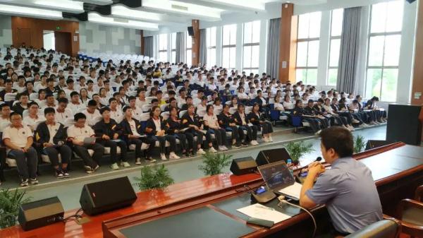 电诈“工具人”是否能免责?有关《刑法》是这样规定的…… 电诈“工具人”是否能免责?有关《刑法》是这样规定的……