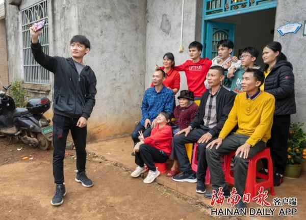 海南两名视障少年考上大学，他们心里有一道光！
