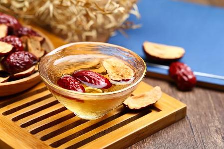 三伏前，每天泡它喝！体内一年的病气扫光光！