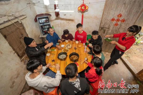 海南两名视障少年考上大学，他们心里有一道光！