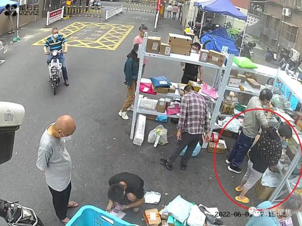 喜欢盲盒的刺激感！沪上女子拆别人快递“上瘾”：拆出啥用啥