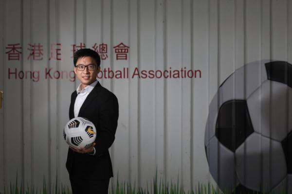 以晋级亚洲杯为目标！——专访中国香港足球总会副主席霍启山