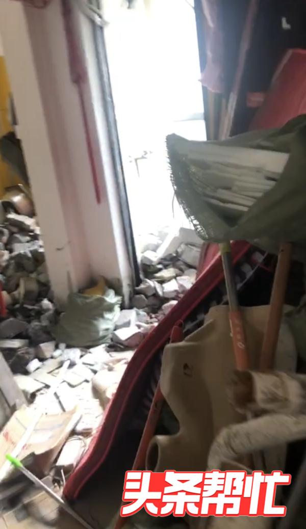 长沙一租客改建房屋留下“施工现场”后失联,房东打开门惊呆了! 长沙一租客改建房屋留下“施工现场”后失联,房东打开门惊呆了!