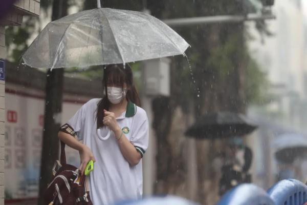 @广州天气发布提醒：多区雷雨大风和暴雨预警生效！赴考、上班注意安全