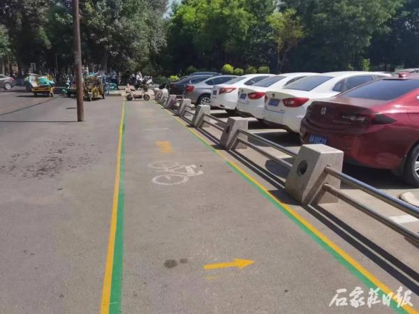 停车位紧张路段错时停放 石家庄这个区推行潮汐停车机制