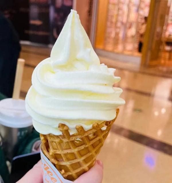 可口可乐凉茶叫“夏枯草”，茅台冰淇淋39元...网友炸了