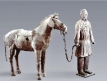 再现两千多年前宫廷百戏表演场景 再现两千多年前宫廷百戏表演场景