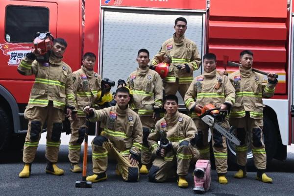 送别！缅怀！毛景荣、刘泽军！