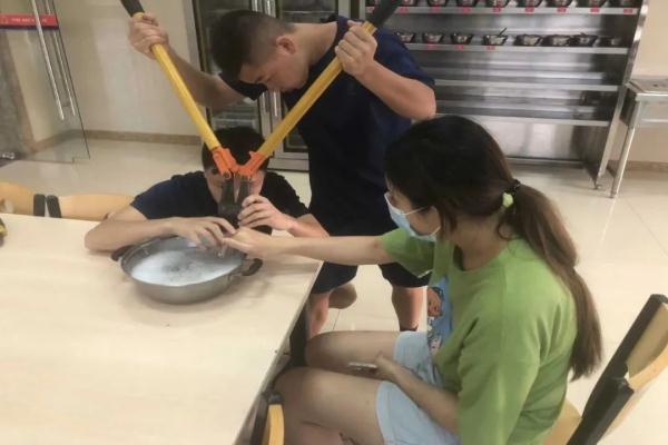 送别！缅怀！毛景荣、刘泽军！