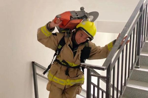 送别！缅怀！毛景荣、刘泽军！