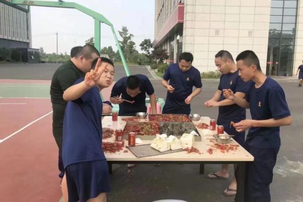 送别！缅怀！毛景荣、刘泽军！