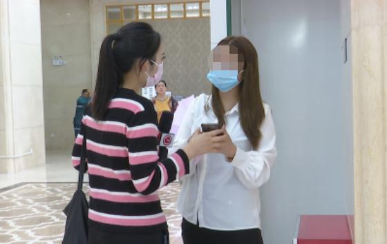 说好的“粉嫩嘟嘟唇”, 结果变成又肿又歪的“猪大肠”!美容院回复…… 说好的“粉嫩嘟嘟唇”, 结果变成又肿又歪的“猪大肠”!美容院回复……