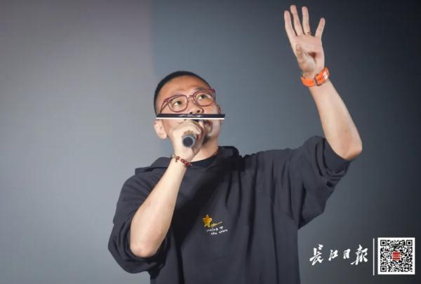 朱一龙回武汉了！这次，是为了“人生大事”