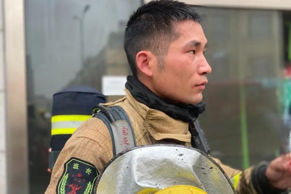 送别！缅怀！毛景荣、刘泽军！