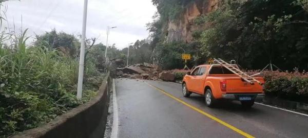 暴雨！大暴雨！福州紧急预警！多趟列车、公交线路停运，公园关闭！
