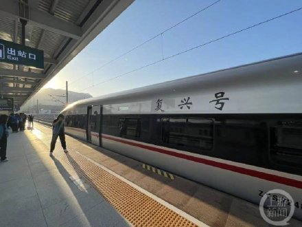 又稳又快!郑渝高铁万州到巫山仅37分钟 又稳又快!郑渝高铁万州到巫山仅37分钟