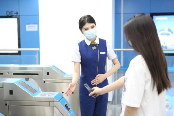 这个暑假，大学生郑州坐地铁免费！