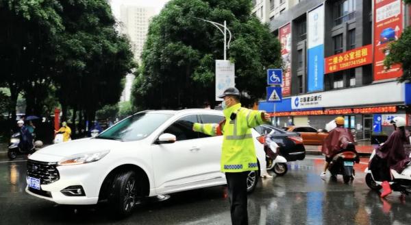 暴雨致部分乡镇遇洪涝 梧州启动Ⅲ级防洪应急响应
