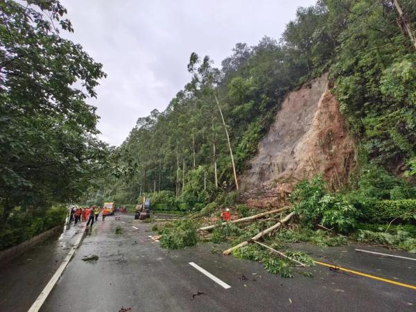 暴雨致部分乡镇遇洪涝 梧州启动Ⅲ级防洪应急响应