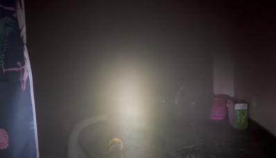 点蚊香放进新冰箱除味，男子闯大祸了