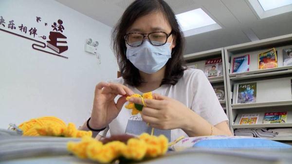 满满的爱！初三班主任为33名毕业生编织太阳花
