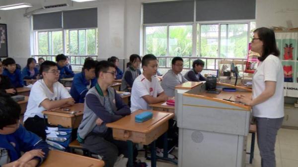 满满的爱！初三班主任为33名毕业生编织太阳花
