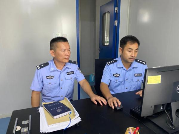 发现无名尸！一件衣服揭开死因