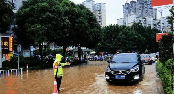 暴雨致部分乡镇遇洪涝 梧州启动Ⅲ级防洪应急响应