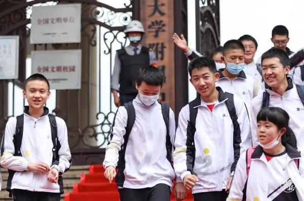 云南中考今日开考 云南中考今日开考