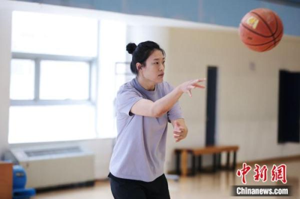 首钢男篮换帅:解立彬任主教练 王骁辉成二队主帅 首钢男篮换帅:解立彬任主教练 王骁辉成二队主帅