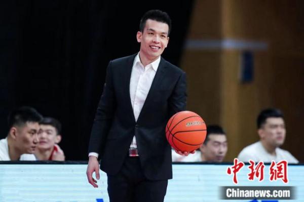 首钢男篮换帅:解立彬任主教练 王骁辉成二队主帅 首钢男篮换帅:解立彬任主教练 王骁辉成二队主帅