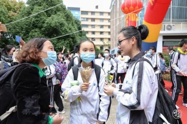 云南中考今日开考 云南中考今日开考