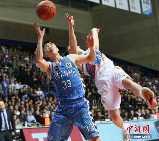 首钢男篮换帅:解立彬任主教练 王骁辉成二队主帅 首钢男篮换帅:解立彬任主教练 王骁辉成二队主帅