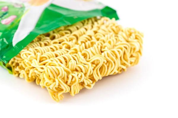 面条比米饭更养胃？这2种面条劝你少吃！