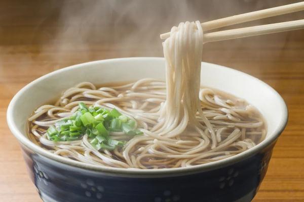 面条比米饭更养胃？这2种面条劝你少吃！