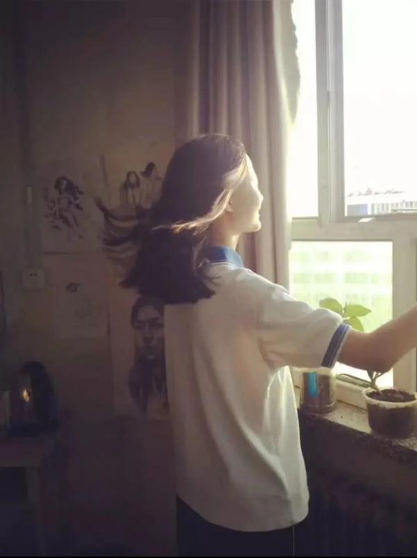 高中毕业时那些想删掉的丑照,还好留到了现在…… 高中毕业时那些想删掉的丑照,还好留到了现在……