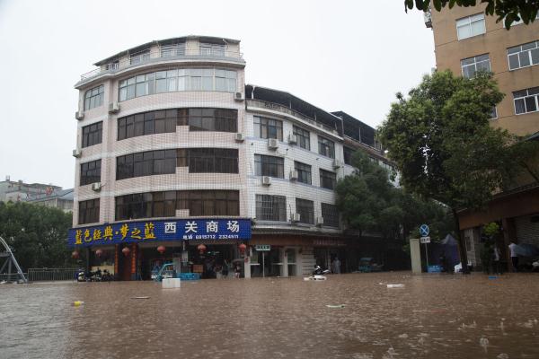 福建松溪出现历史最大洪水，直击救援现场！