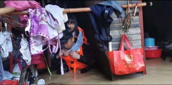 福建松溪出现历史最大洪水，直击救援现场！