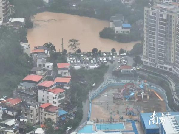 紧急提醒！韶关发布停工公告，这些人员迅速往高处避险