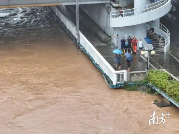 紧急提醒！韶关发布停工公告，这些人员迅速往高处避险